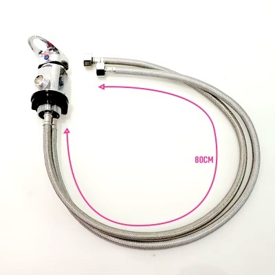 Torneira monocomando com mangueira metálica de 80 cm