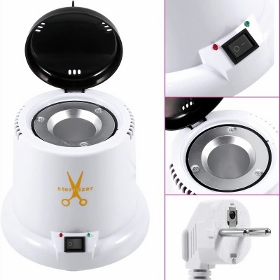 Estilizador de barbeadores branco e preto com interruptor e luz indicadora.