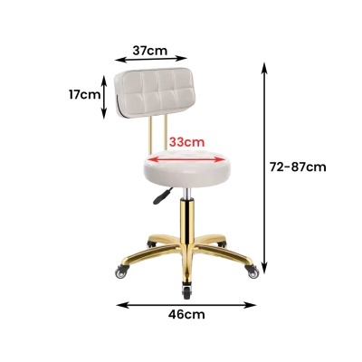 Cadeira giratória branca com base dourada e rodas