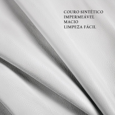 Couro sintético branco com textura e texto descritivo em preto
