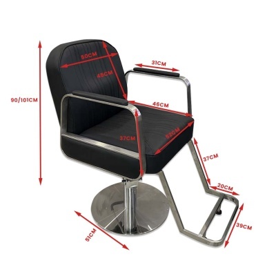 Cadeira de cabeleireiro preta com medidas em centímetros em fundo branco