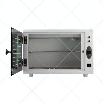 Forno elétrico branco com porta de vidro e painel de controlo digital