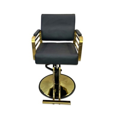 Cadeira de barbearia preta com estrutura metálica dourada