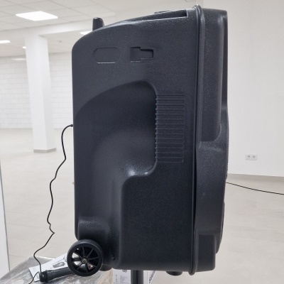 Coluna Amplificada 15" 700W USB/BT/SD Tripé + Micro sem fio