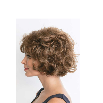 Peruca castanha cacheada curta vista de perfil