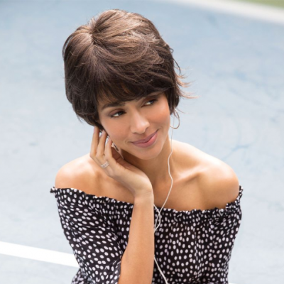 Peruca de cabelo sintético "Casey" Coleção Amore