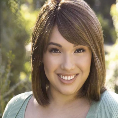 Peruca de cabelo sintético "Vada" Coleção Amore