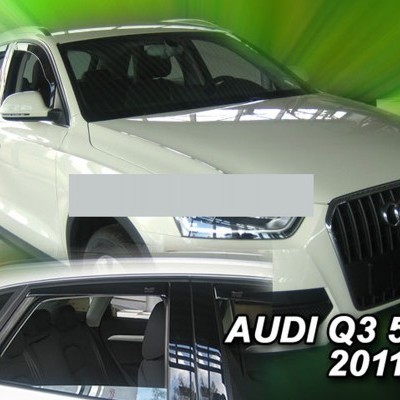 Audi Q3 branco 5 portas de 2011 com grelha preta e interior cinza
