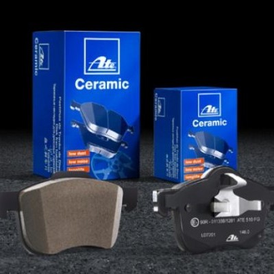 Pastilhas de travão Ceramic ATE em embalagens azuis
