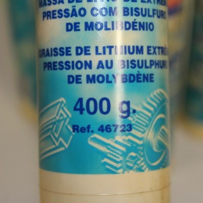 Tubo de massa de lítio azul e branco com texto e peso 400 g