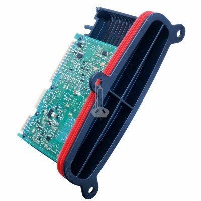 Placa eletrónica com estrutura plástica e selo vermelho