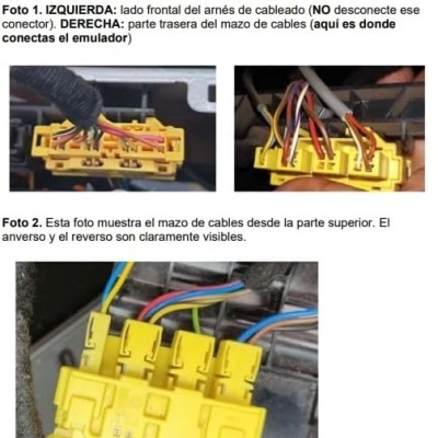 Conectores amarelos de fios elétricos em arnês de cabos dentro de um automóvel
