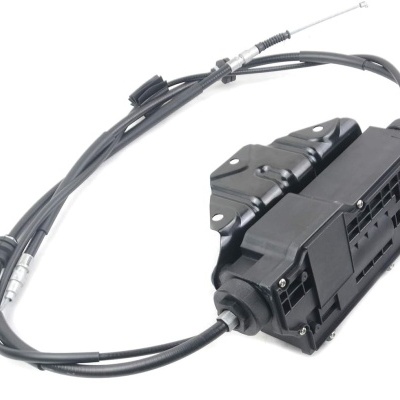 Sistema de trancamento para carro com cabo flexível e estrutura preta