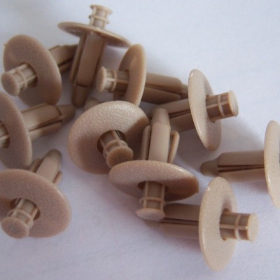 Molas forra porta Volvo 39964095 cor creme