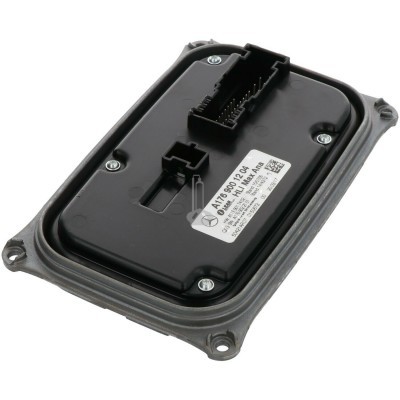 Peça eletrónica automóvel preta com etiqueta da Mercedes-Benz