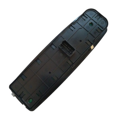 Comando preto de plástico com conetor de pinos