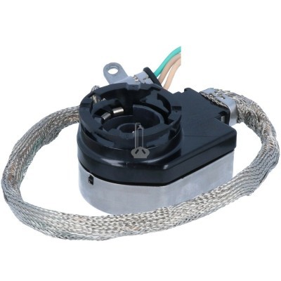 componente elétrico preto com cabo em malha metálica prateada