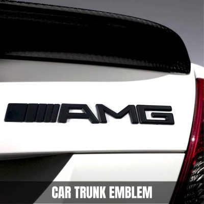 Emblema com adesivo AMG