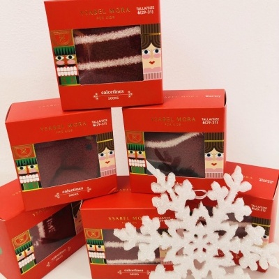 Meias de Natal antiderrapantes em caixa presente