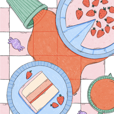 Mesa com bolo, morangos, bebida laranja derramada, caneca verde e balas violetas