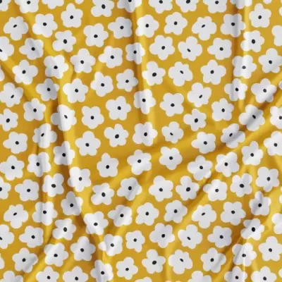 Tecido amarelo com flores brancas pequenas com centro preto