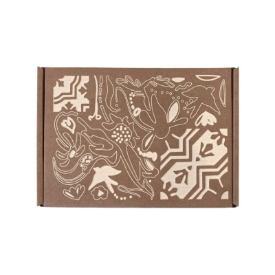 Caixa com Andorinha Média