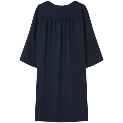 vestido azul escuro de manga comprida