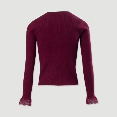 Camisola feminina bordeaux com folhos de renda nas mangas