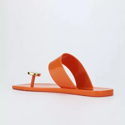 loock sandal