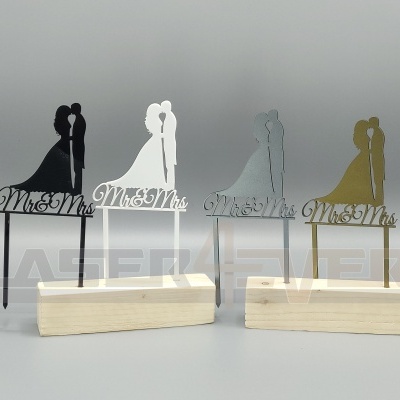 Topo de bolo para  Casamento - Casal Mr e Mrs