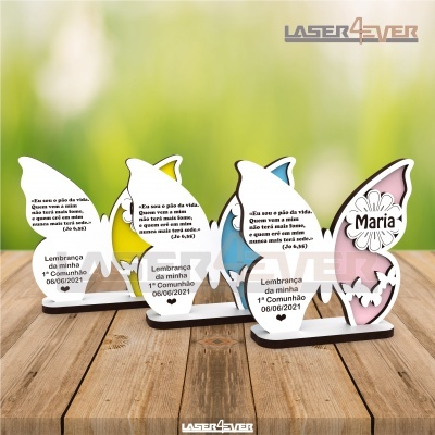 Lembrança 1ª Comunhão Borboleta com fundo