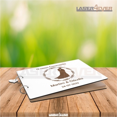 Livro de Honra Casamento - Casal Beijo Cara