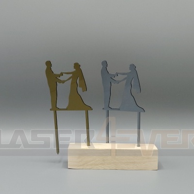 Topo de bolo para Casamento com impressão de um Casal