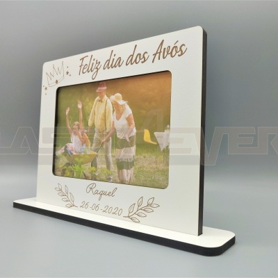 Porta-retratos branco com texto 