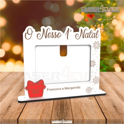Moldura - O nosso Primeiro Natal - Nomes e Ano Personalizado