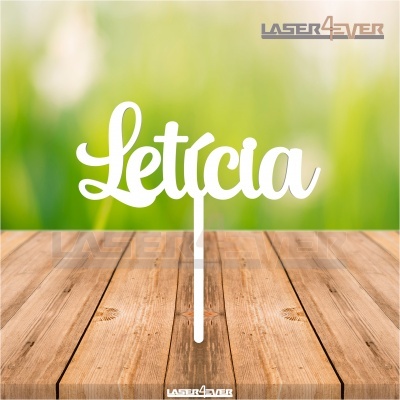 Topo de Bolo Madeira - Nome Letícia