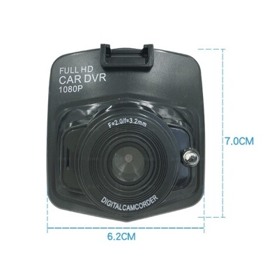 Câmara digital preta para carro com texto e dimensões em fundo branco