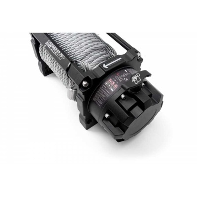 Guincho elétrico preto com cabo de aço enrolado