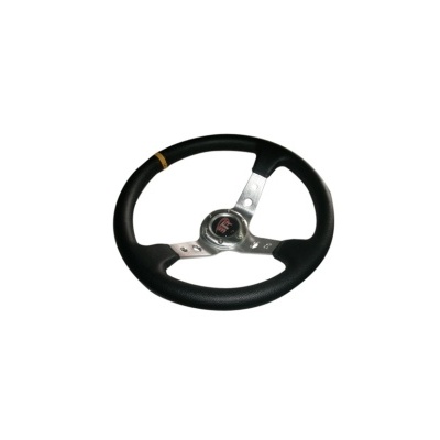 Volante de automóvel em couro preto com raios metálicos prateados