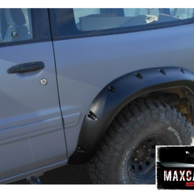 Abas de Roda Plástico Nissan Patrol Y61 3Portas 97-05 12CM