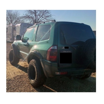 Abas de Roda Plástico Mitsubishi Pajero III 12CM