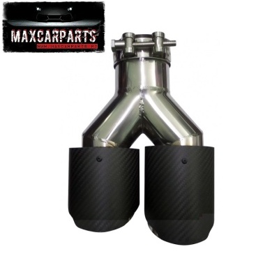 Peça automóvel metálica com duas pontas pretas texturizadas e logo MAXCARPARTS