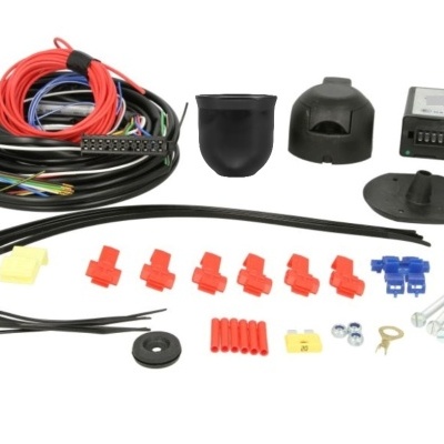 Kit acessórios elétricos e conectores com fios coloridos e componentes eletrónicos