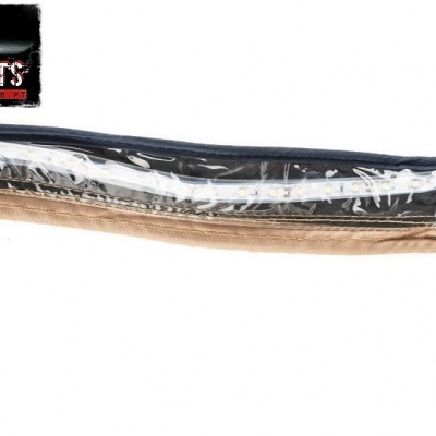 Produto automóvel MaxCarParts embalado com tiras negras e cabo elétrico