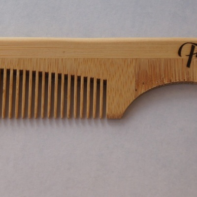Pente em bambu