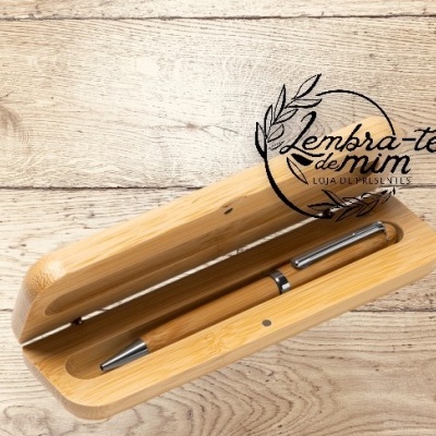 Estojo de bambu com caneta em bambu