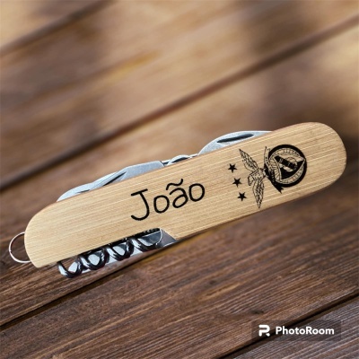 Canivete multifunções em bambu