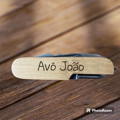 Canivete multifunções em bambu