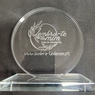 Troféus em vidro gravados a laser
