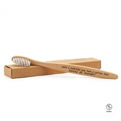 Escova de dentes em bambu